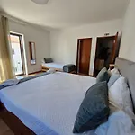 Hostel Old Village *