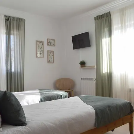 Old Village Hostel Ponte de Lima