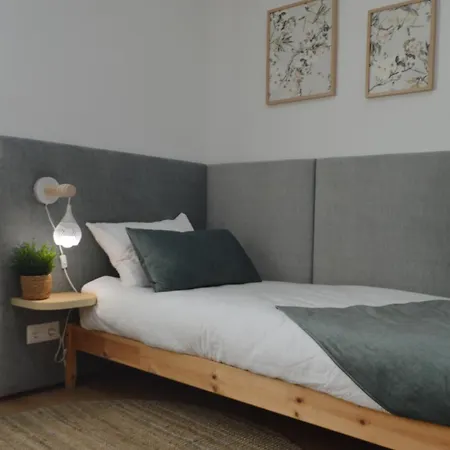 Old Village بونتي دي ليما