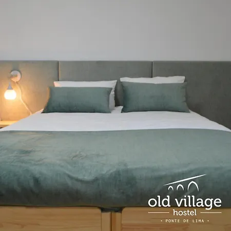 Old Village Hostel *
