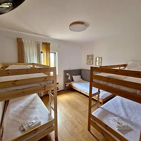 Hostel Old Village *