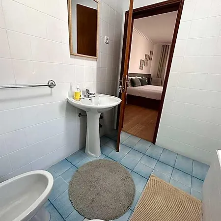 Old Village Hostel *