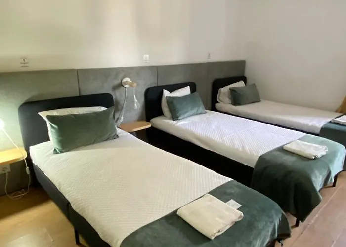 Old Village Hostel Ponte de Lima