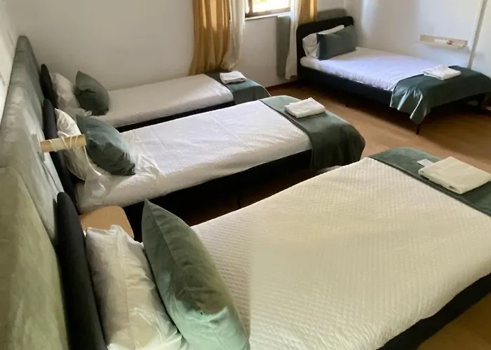 Old Village Hostel Ponte de Lima